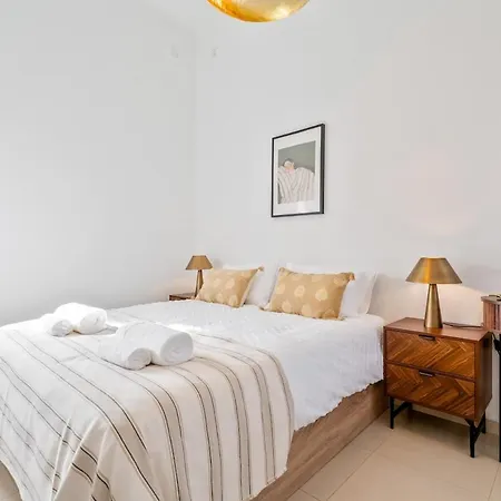 别墅 Housa - Maronique Luxury Townhouse, 650m From The *
