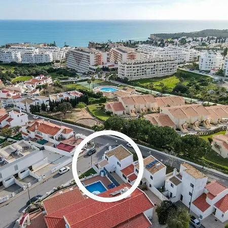 别墅 Housa - Maronique Luxury Townhouse, 650m From The
