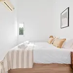 Housa - Maronique Luxury Townhouse, 650m From The Villa