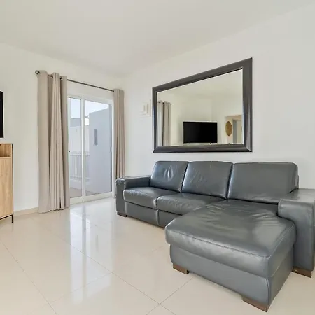 Housa - Maronique Luxury Townhouse, 650m From The Villa Porches (Algarve)