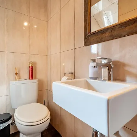 Housa - Maronique Luxury Townhouse, 650m From The Villa *