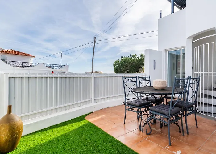 Housa - Maronique Luxury Townhouse, 650m From The Porches (Algarve)