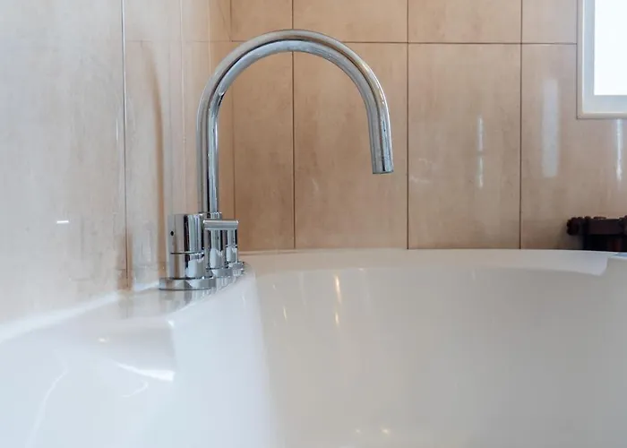 Housa - Maronique Luxury Townhouse, 650m From The Villa