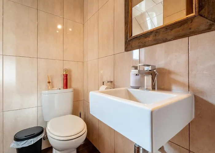 Housa - Maronique Luxury Townhouse, 650m From The Villa *