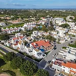Housa - Maronique Luxury Townhouse, 650m From The Villa *