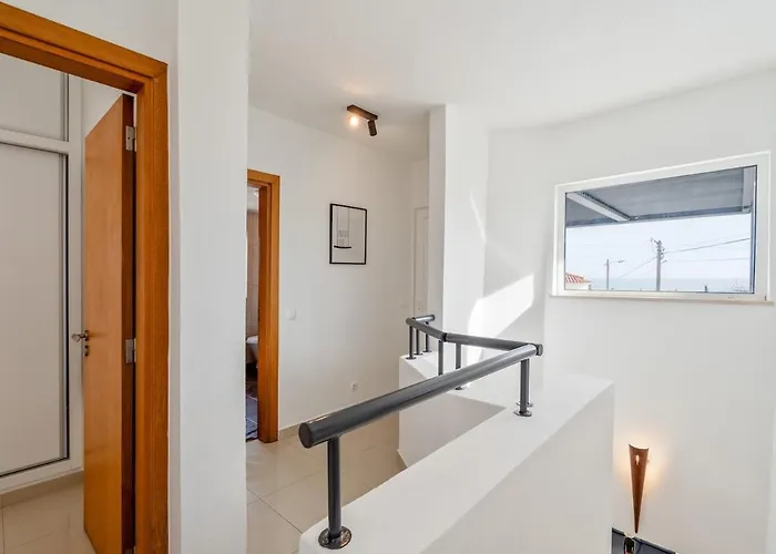 Housa - Maronique Luxury Townhouse, 650m From The